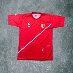 2018 Fifa World Cup Russia Peru Jersey Vargas #6 Red Soccer Jersey Sz Medium